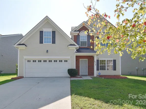 9316 Macquarie Ln, Charlotte, NC 28227