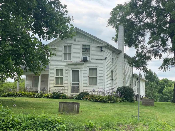 2622 E 850 N, La Porte, IN 46350