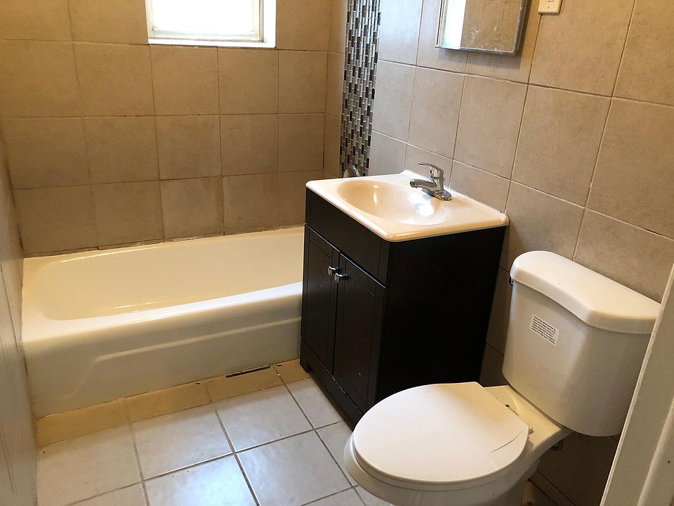 1st image of 244 Roseville Ave APT 404