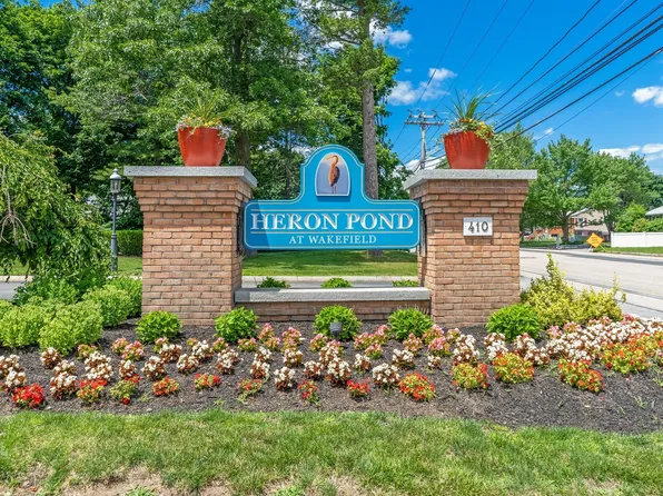 410 Salem St APT 1501, Wakefield, MA 01880