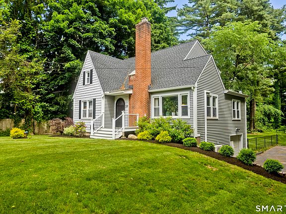 3rd image of 39 Highland Avenue