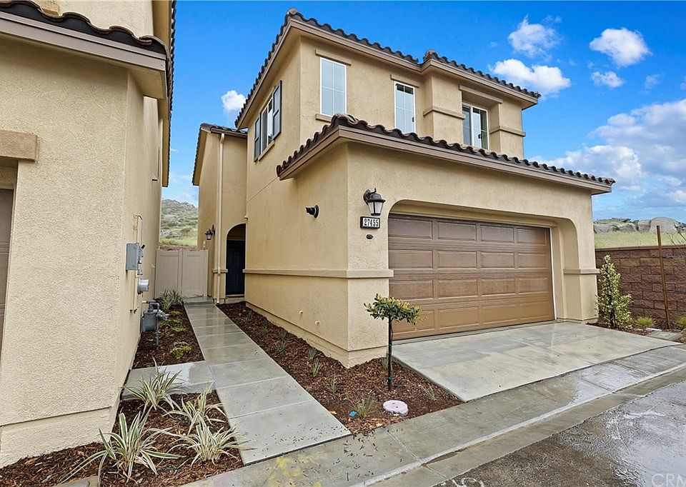 1st image of 27455 Moonstone Pl