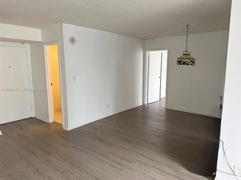 16909 N Bay Rd #1020 — Photo 9