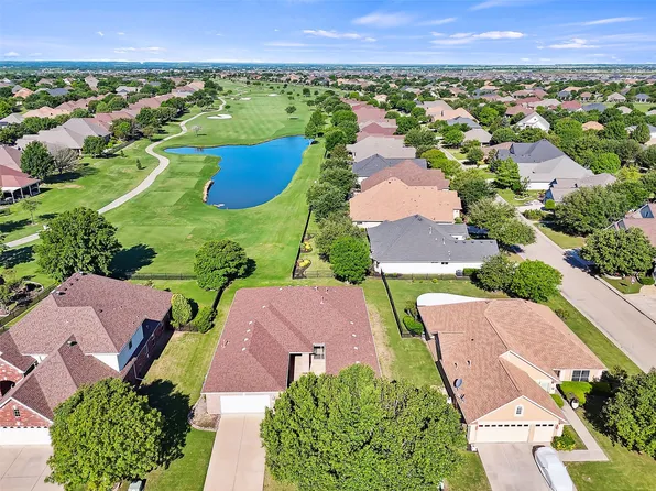 9112 Grandview Dr, Denton, TX 76207