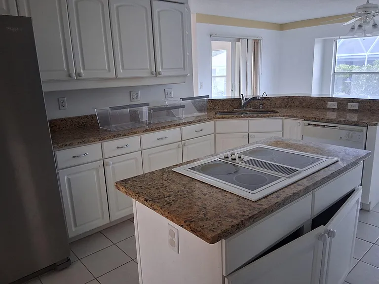 2453 E Del Webb Blvd — Photo 4