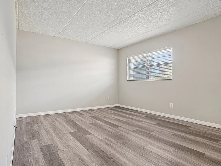 The Element at 464 — Photo 19