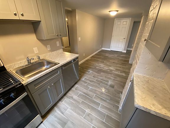 4th image of 426 E 15th Ave #B