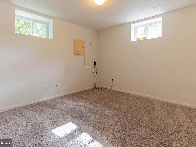 2024 Evansdale Dr — Photo 37