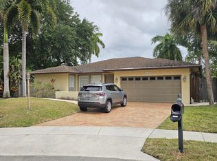 21521 Cavandish Rd, Boca Raton, FL 33433