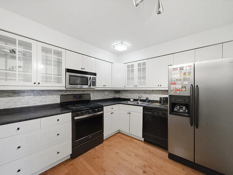 1100 E Randville Dr #203 — Photo 14