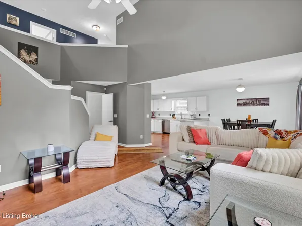 11415 Catalpa View Ct, Louisville, KY 40299