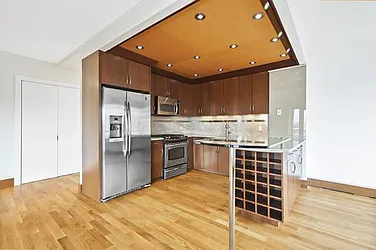 Sold by Avenue Sotheby's International Realty