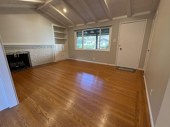 3rd image of 701 Curtis Way