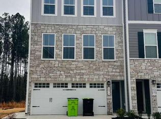 2879 Foster Woods Dr, Apex, NC 27502