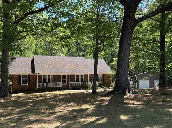 7410 Dickinben Dr, Summerfield, NC 27358