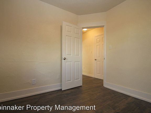 5th image of 5011 S Sheridan Ave