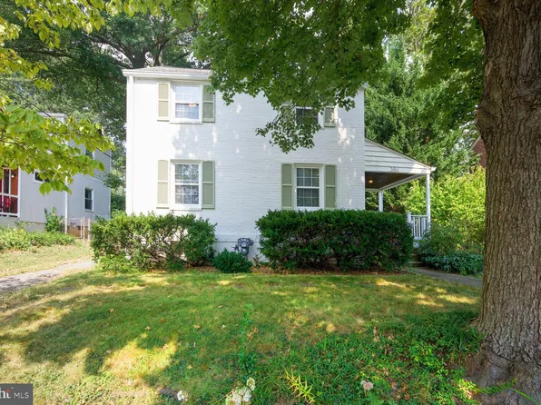 386 N Granada St, Arlington, VA 22203