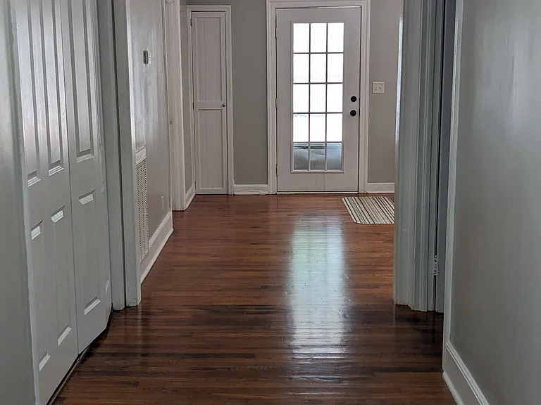 1003 S Mine St — Photo 6