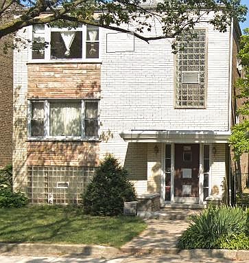 1st image of 6427 N Lakewood Ave #2