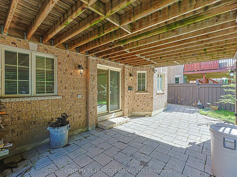 385 Maria Antonia Rd — Photo 4