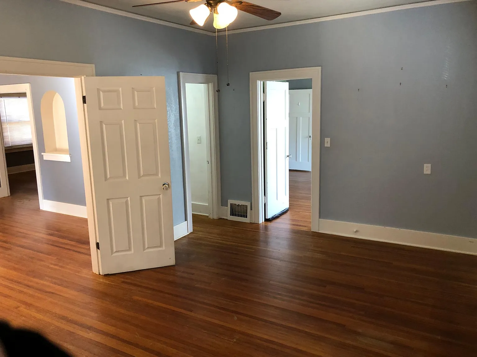 3 bed, 2179 sqft, $1,300 — Photo 4