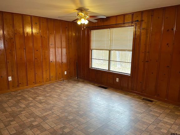 5th image of 301 S Howison St