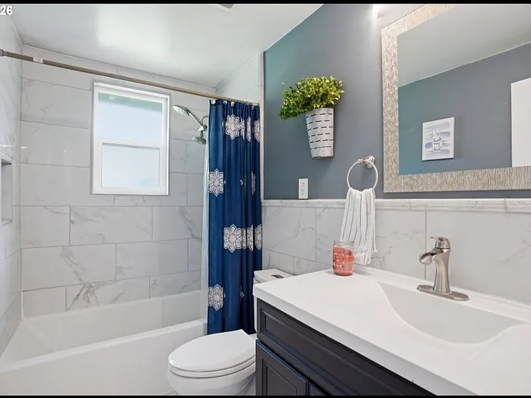 3705 NE 137th Ave — Photo 8