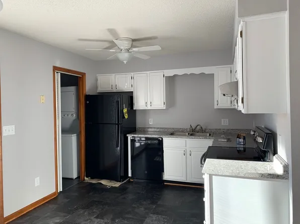 6663 Briarfield Ave, Radford, VA 24141