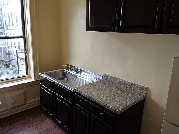 2nd image of 569 Empire Blvd APT A3
