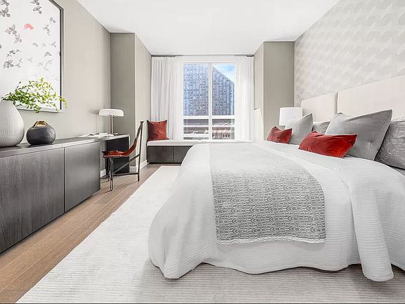 5th image of 645 59th St #1808