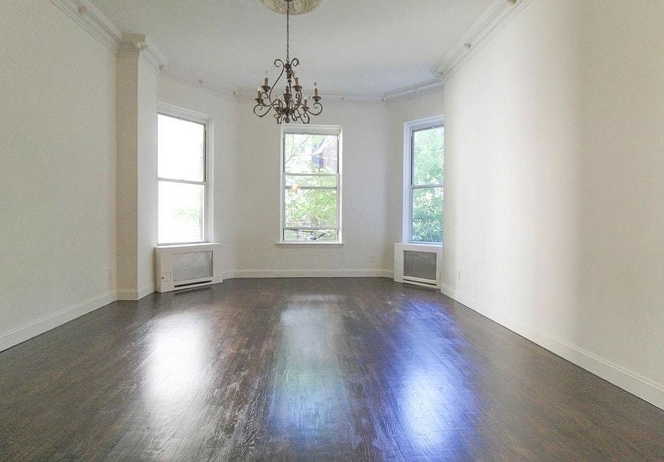 1st image of 313 W 91st St APT 2