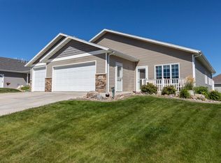 4161 Boulder Ridge Rd, Bismarck, ND 58503