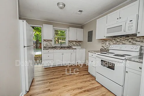419 Hobson St Photo 1