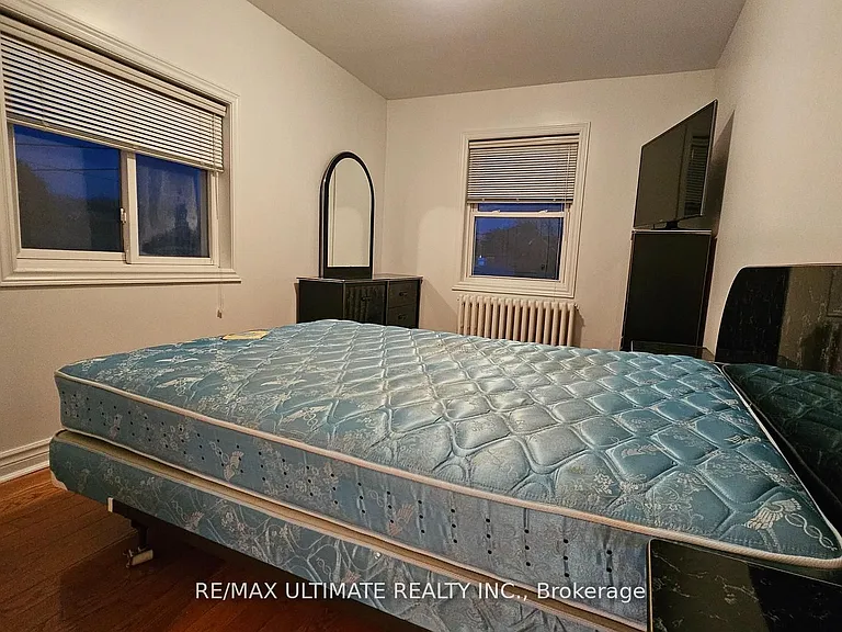 389 Westmoreland Ave N #2 — Photo 11