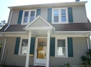 8 Ingram St, Hamden, CT 06517