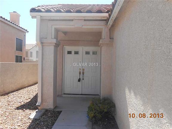2nd image of 7589 Beverly Hills Dr