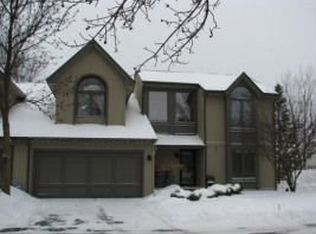 5823 Meadows Edge Close, Loves Park, IL 61111