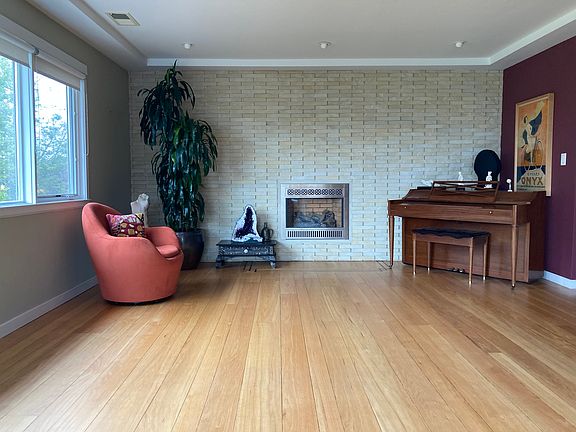 Living room - view #1