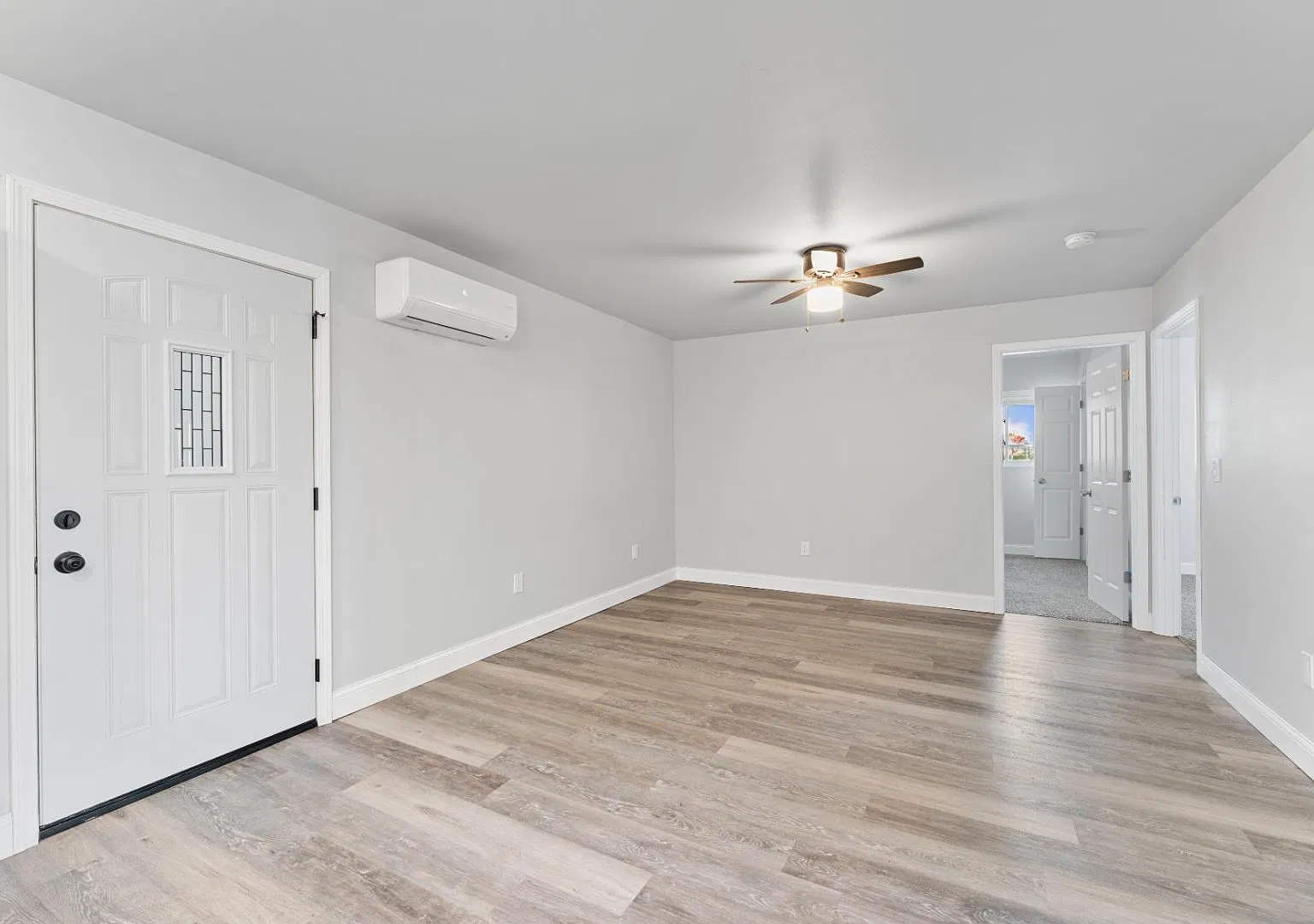408 Academy Street - #3 - Upper floor front — Photo 4