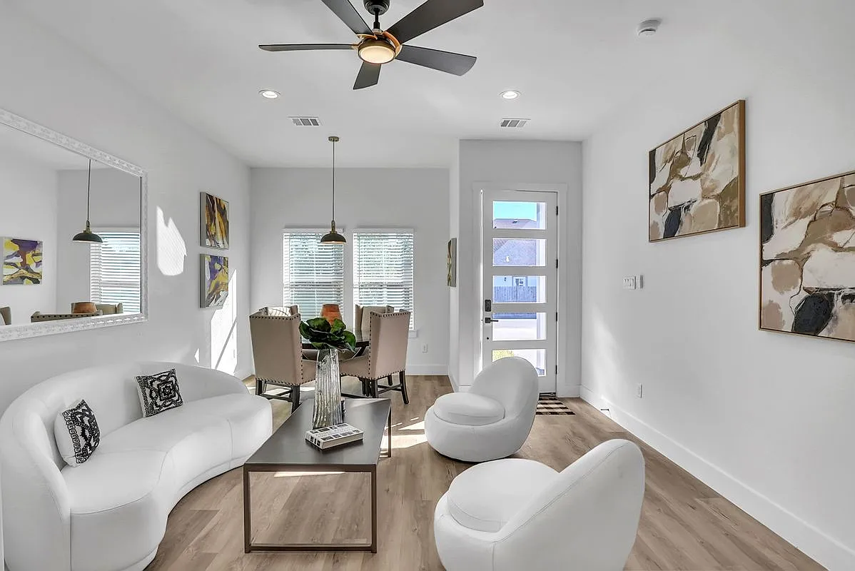 3 bed, 2.5 bath, 1758 sqft, $2,150 — Photo 3