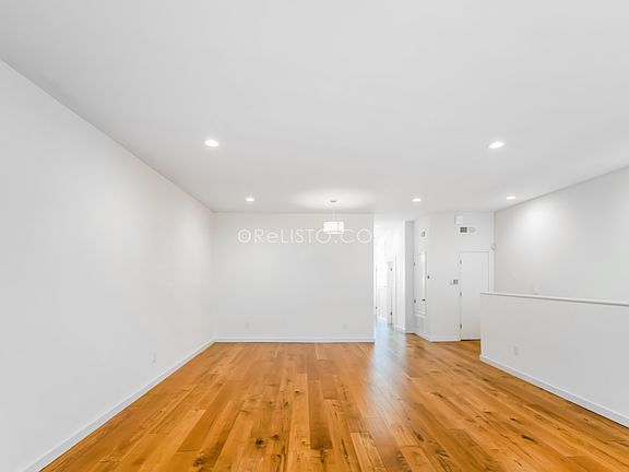 3rd image of 1610 Pacific Ave