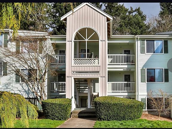 3rd image of 25131 98th Pl S APT E202