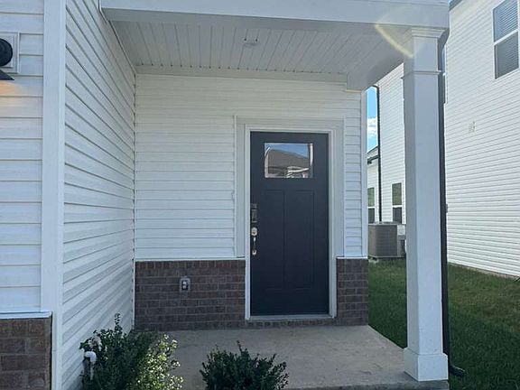 2nd image of 3908 Northbrook Dr