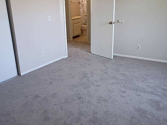 5th image of 7933 Cambridge Ave