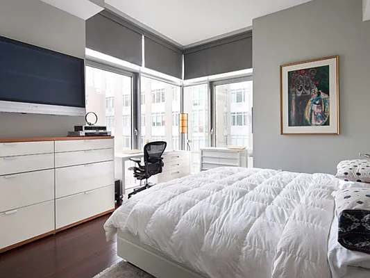 Rented by Sotheby's International Realty | media 30