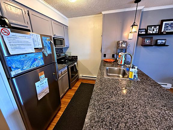 5th image of 110 Snowcrest #A