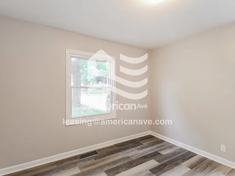 528464_013_wm_-_bedroom_13109384.jpg