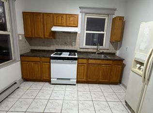 958 Grove St APT 1, Irvington, NJ 07111