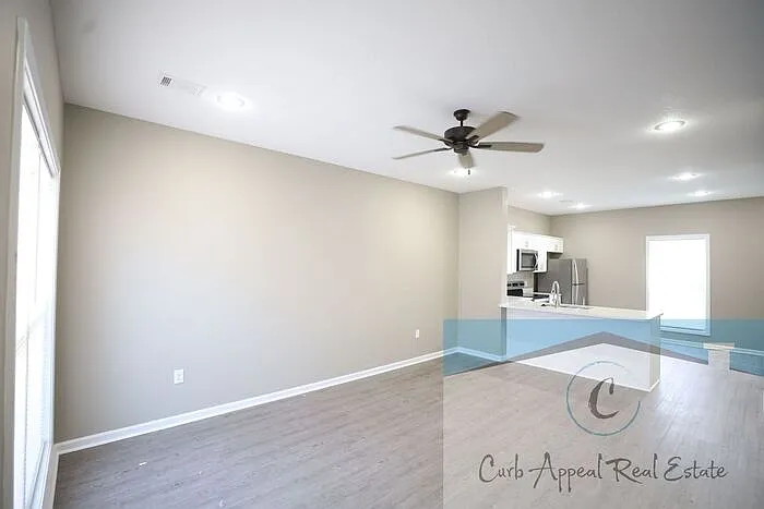 7001 Johnson Ave — Photo 4