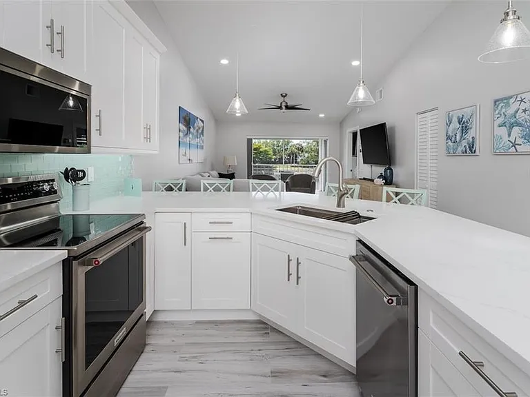 834 Gulf Pavilion Dr #204 — Photo 16